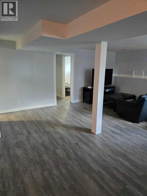 410 7 Street - 25