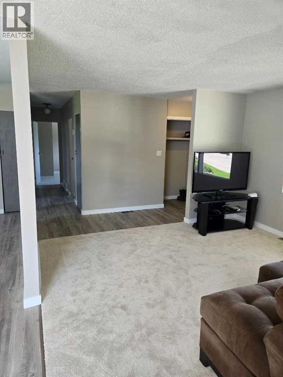 410 7 Street - 9