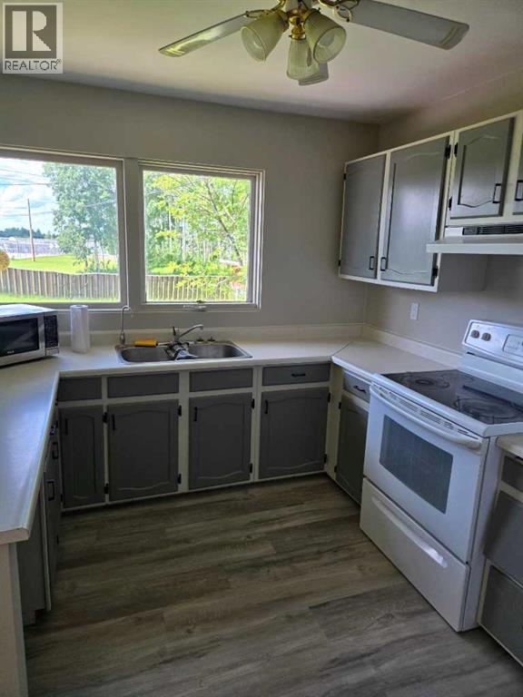 410 7 Street - 13