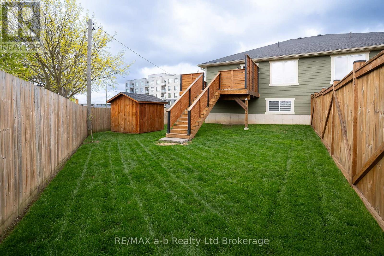 136 MAPLE LANE - 11