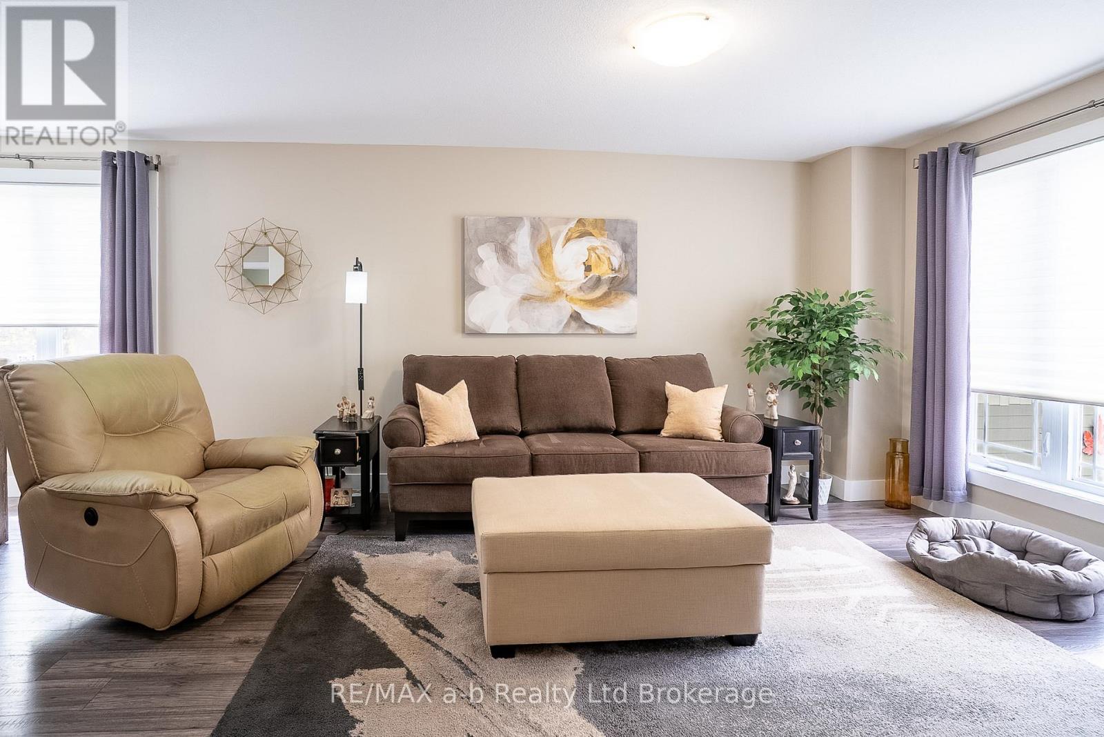 136 MAPLE LANE - 14