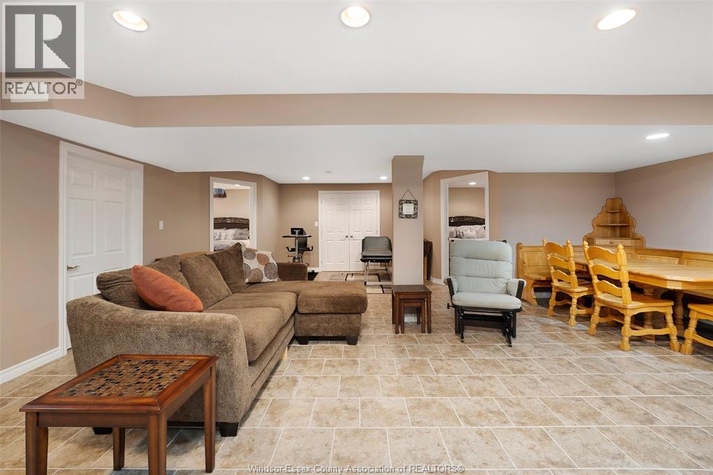 #68 5925 Ballantrae CRESCENT - 21