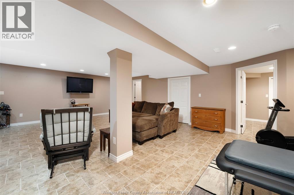 #68 5925 Ballantrae CRESCENT - 22