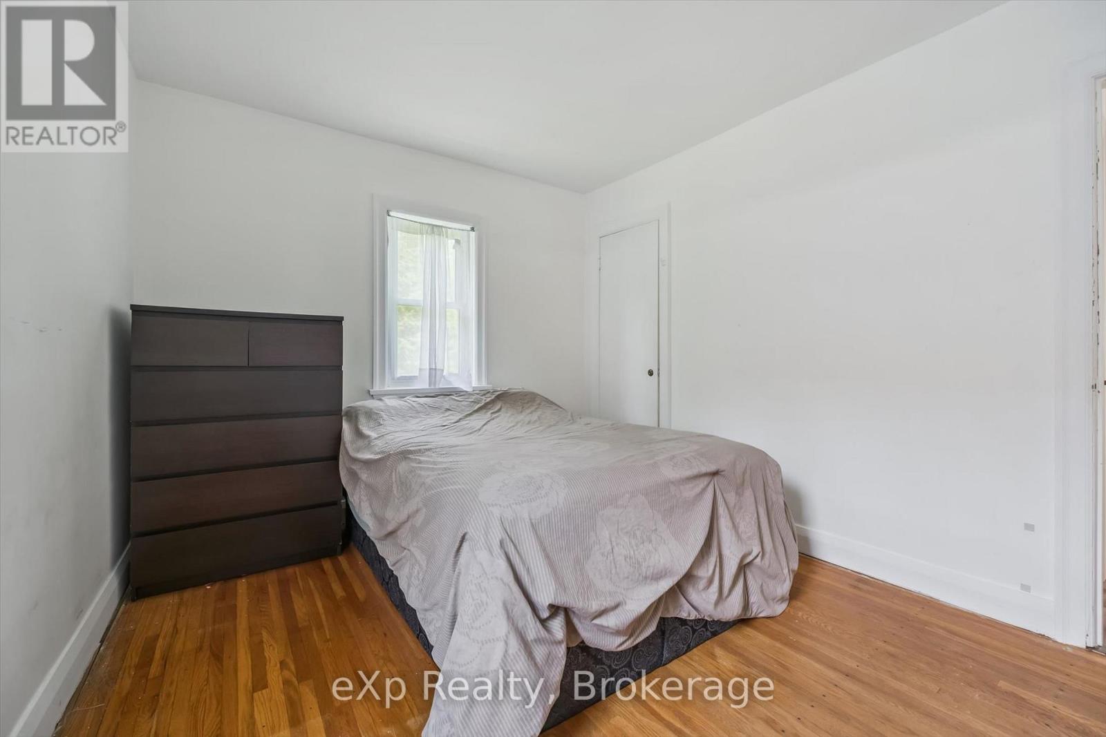 151 HUNGERFORD ROAD - 25