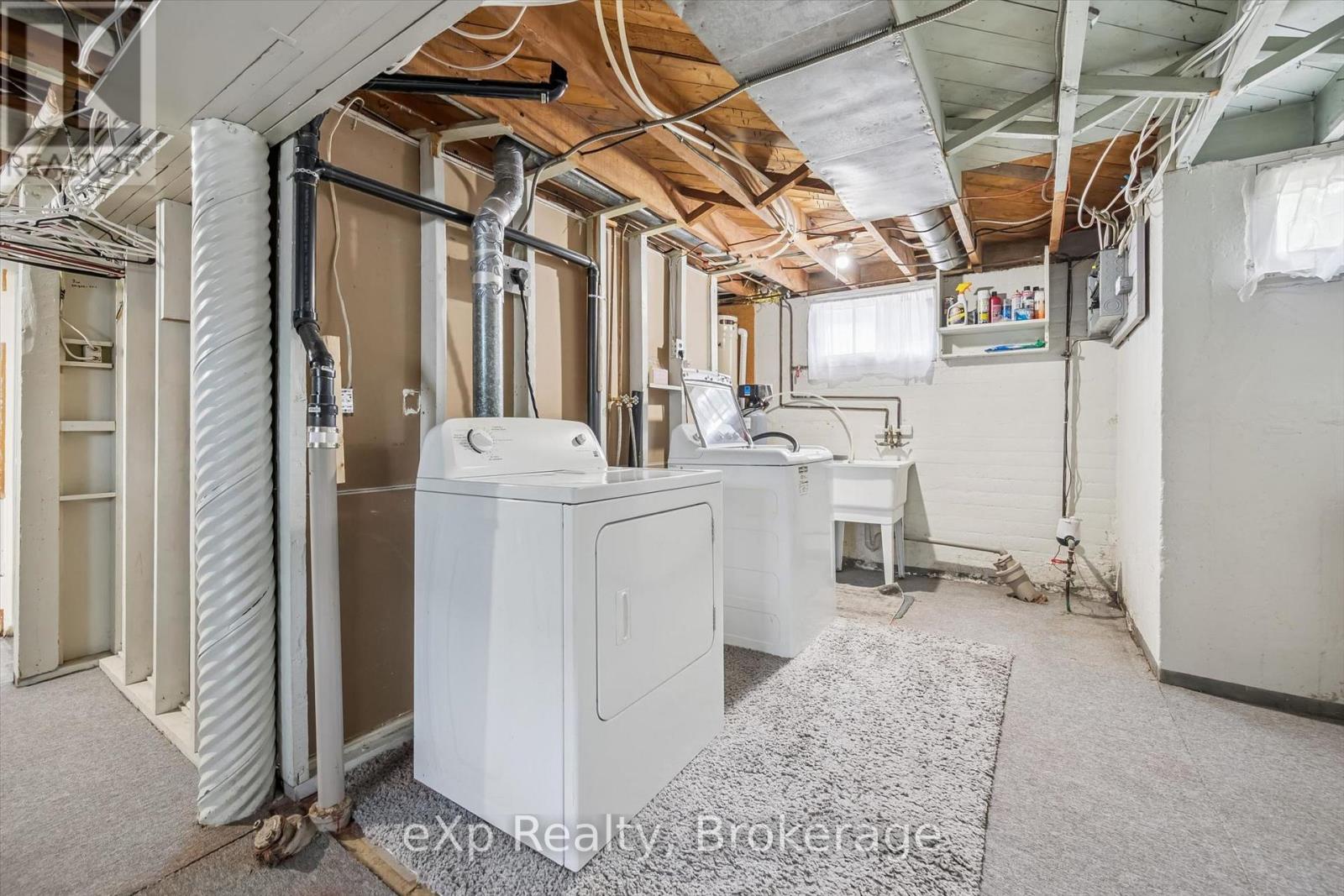 151 HUNGERFORD ROAD - 33