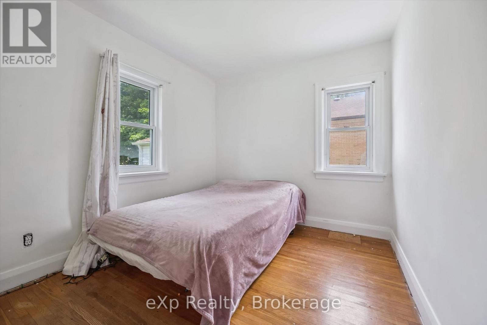 151 HUNGERFORD ROAD - 22