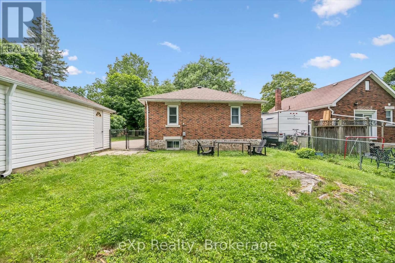 151 HUNGERFORD ROAD - 38