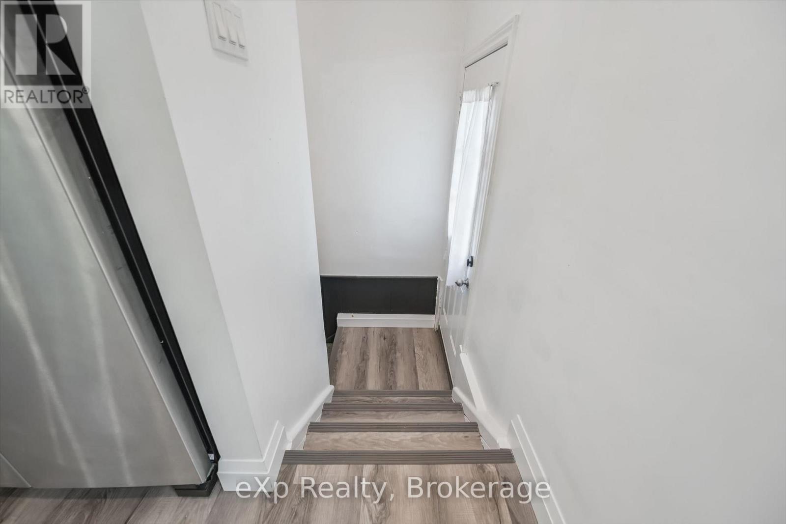 151 HUNGERFORD ROAD - 28