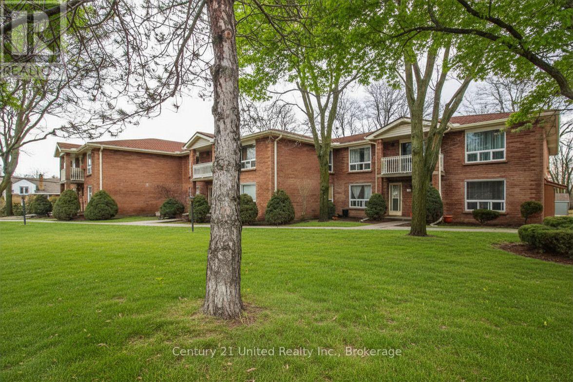#204 1110 CLONSILLA AVENUE - 2