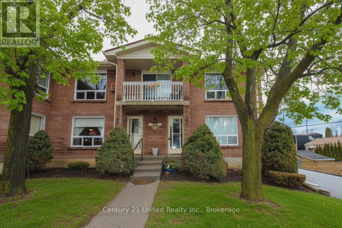 #204 1110 CLONSILLA AVENUE - 1