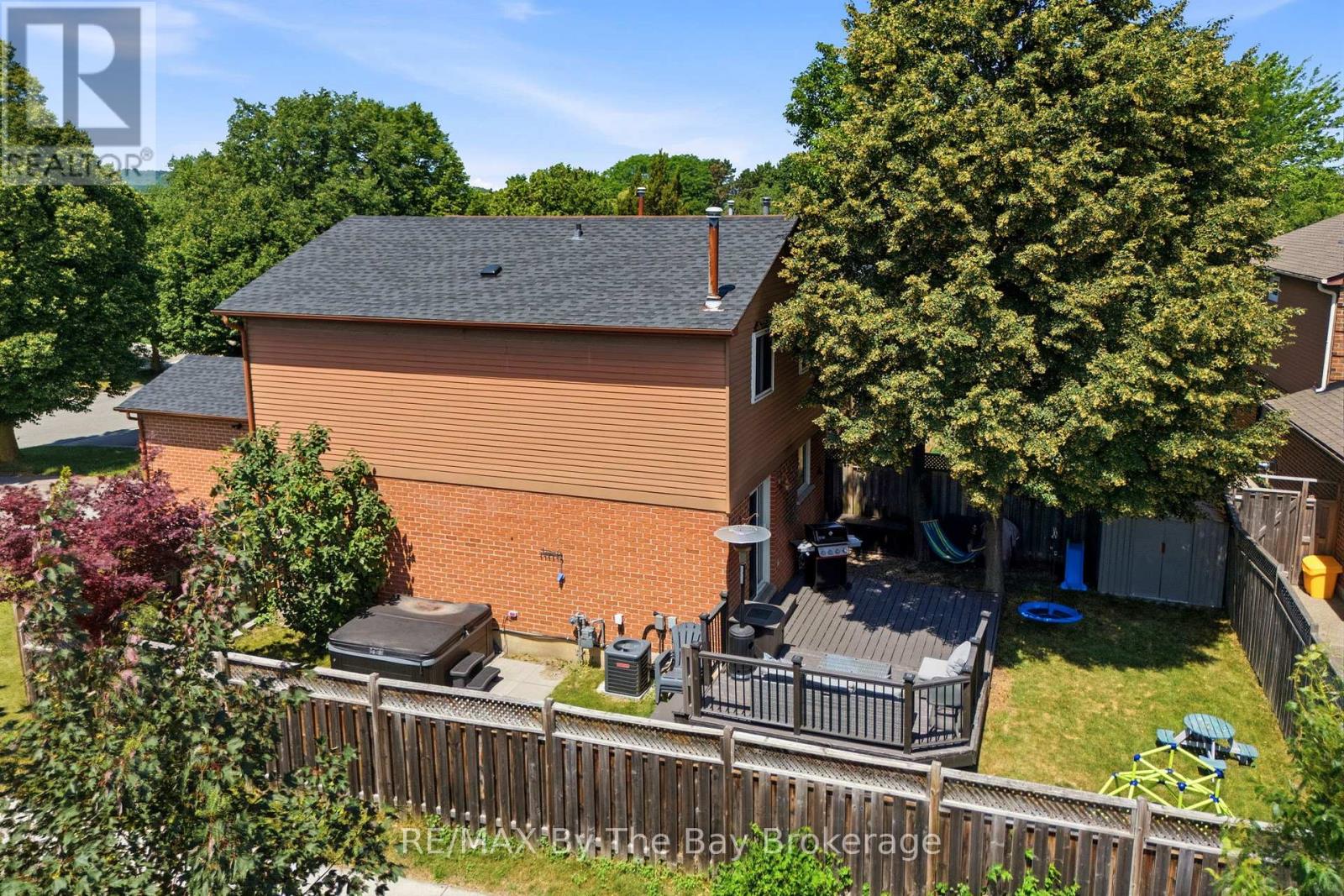 291 WOODLAWN CRESCENT - Image 24