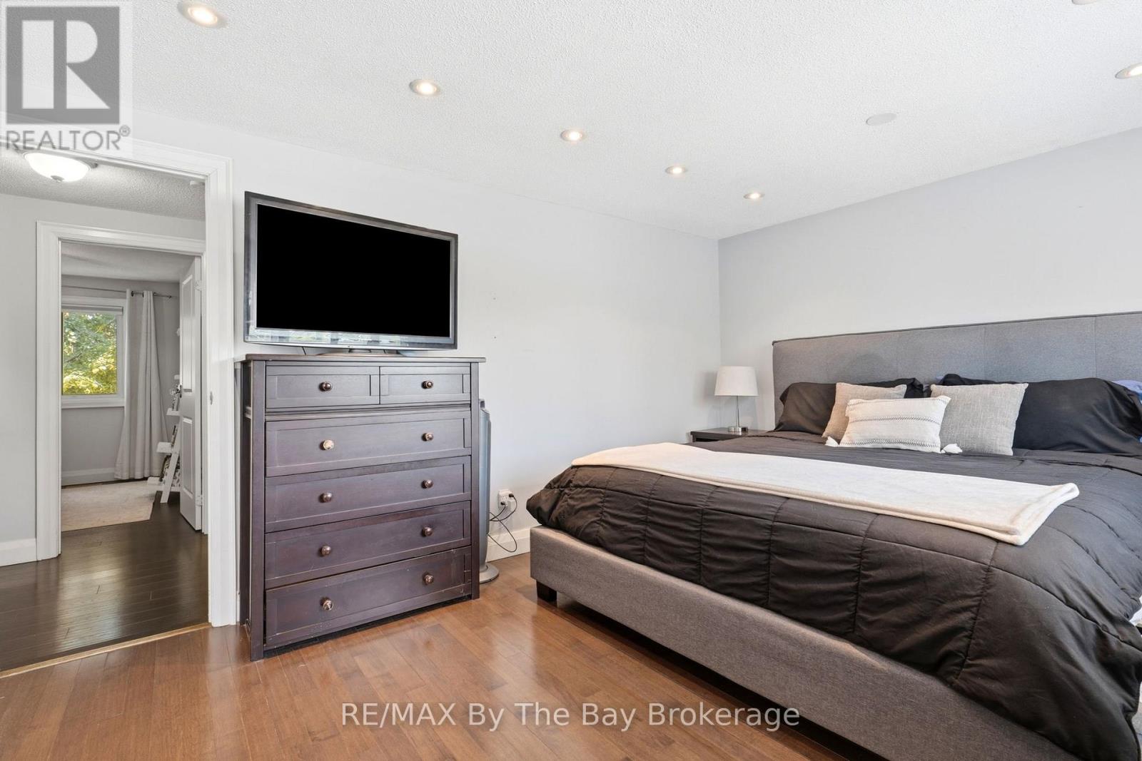 291 WOODLAWN CRESCENT - Image 30