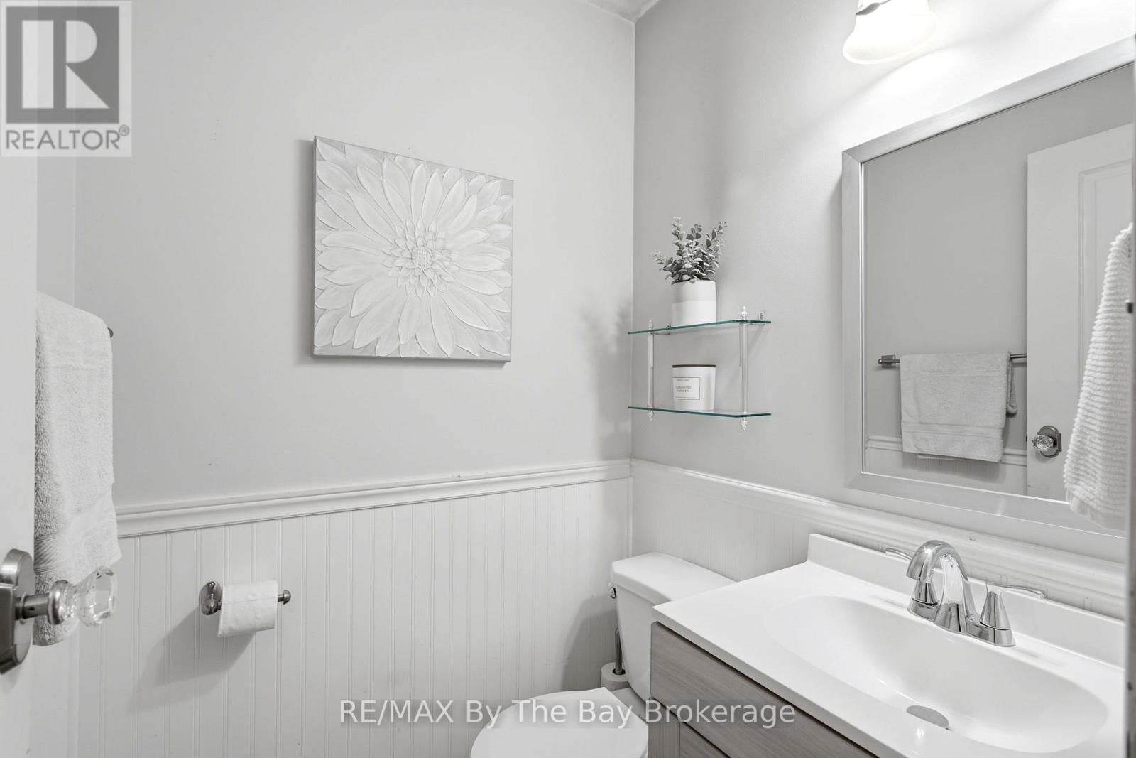 291 WOODLAWN CRESCENT - Image 9