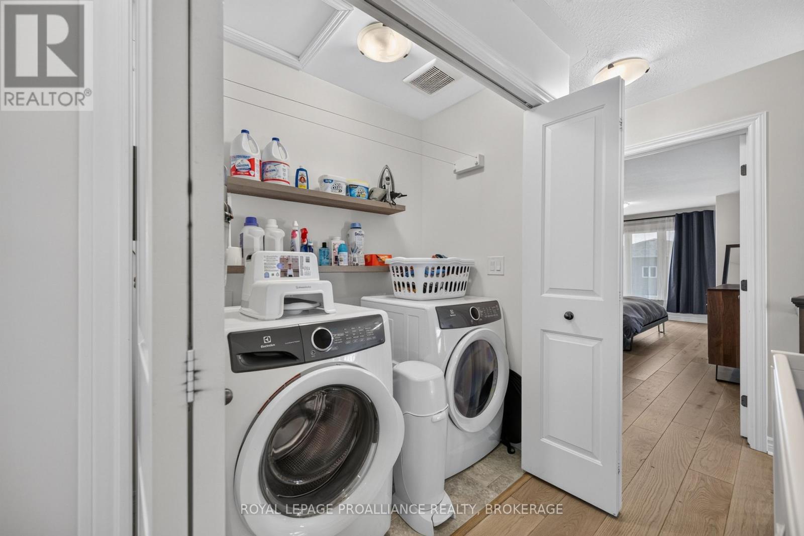 378 BUCKTHORN DRIVE - 21