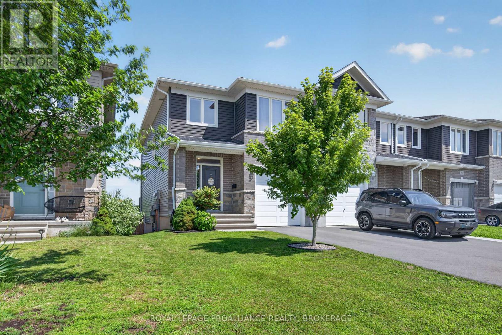 378 BUCKTHORN DRIVE - 2