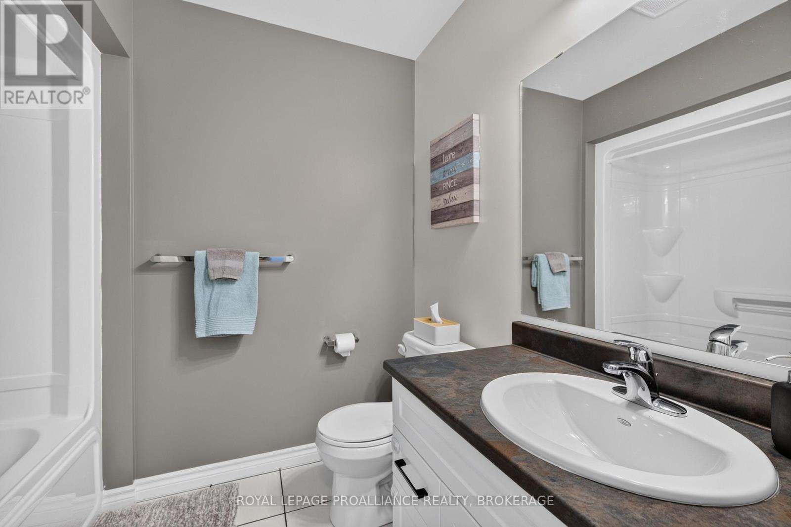 378 BUCKTHORN DRIVE - 22