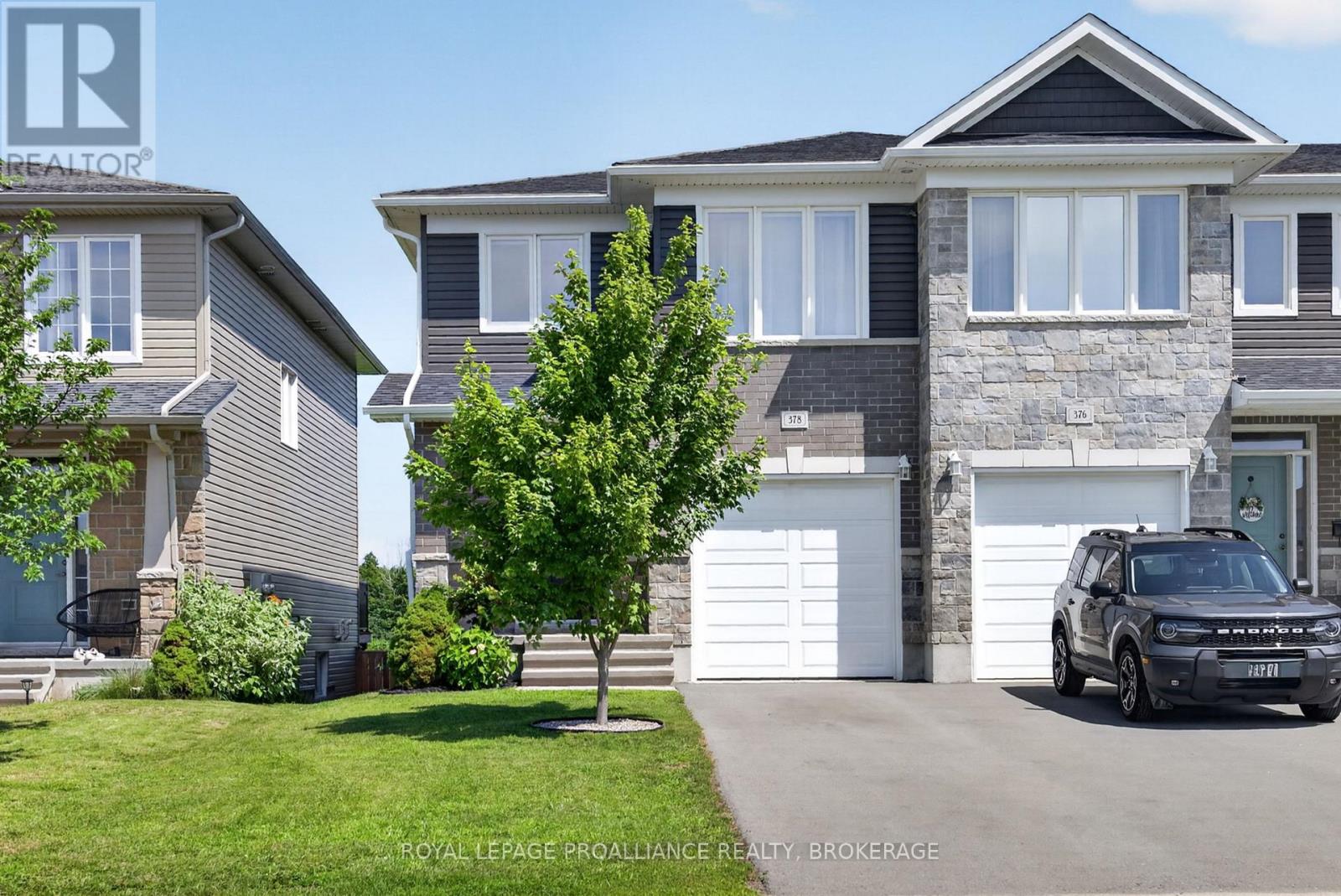 378 BUCKTHORN DRIVE - 3