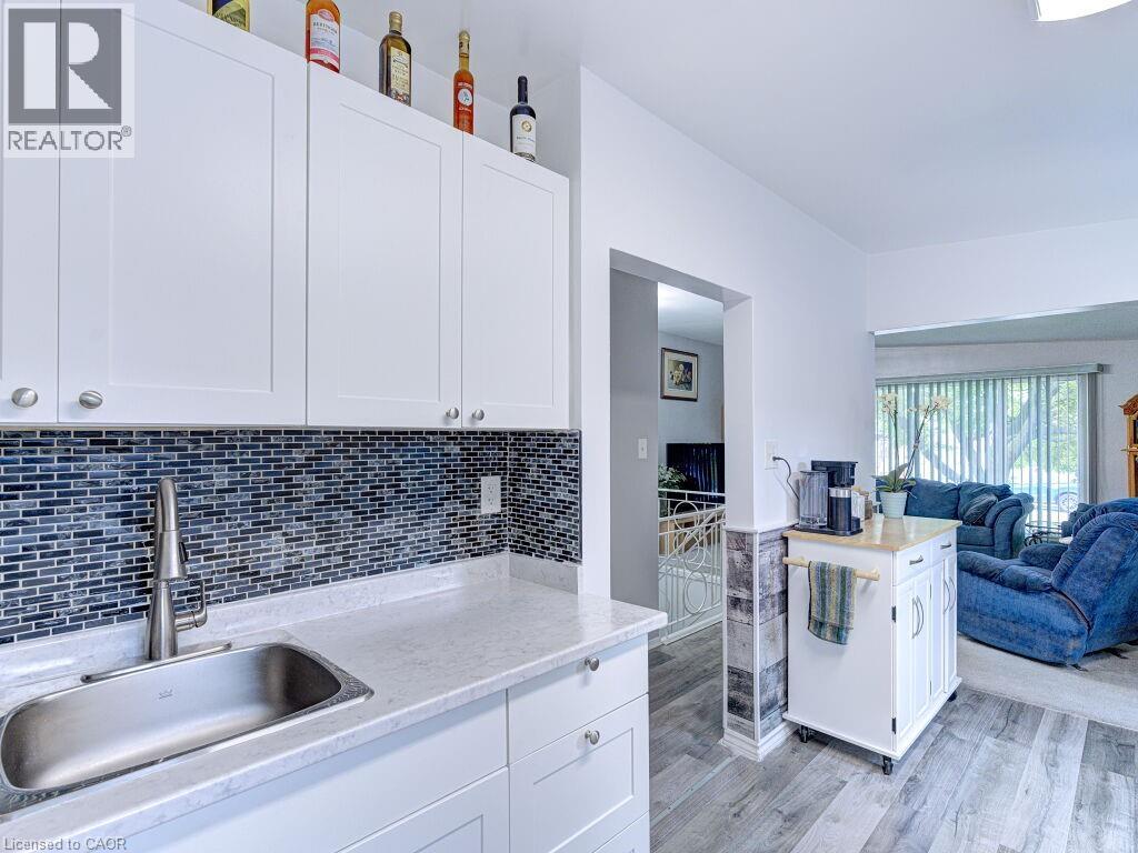 154 LUSCOMBE Street - Image 14