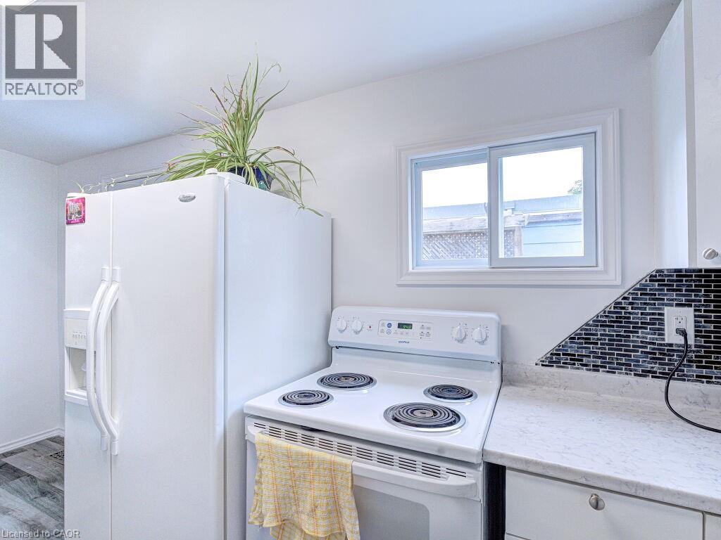 154 LUSCOMBE Street - Image 15