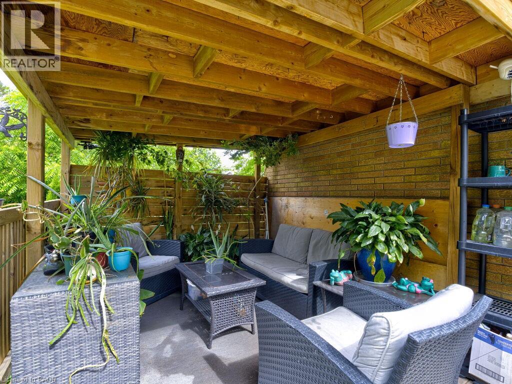 154 LUSCOMBE Street - 26