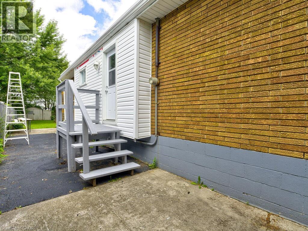 154 LUSCOMBE Street - 29