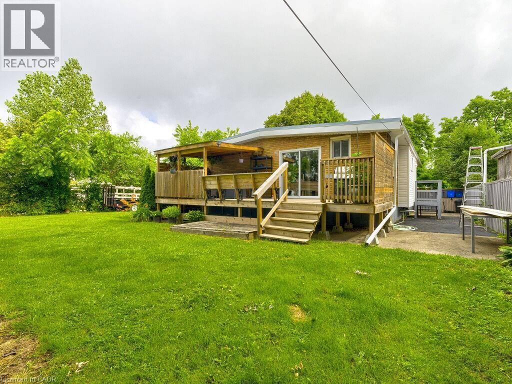 154 LUSCOMBE Street - 30