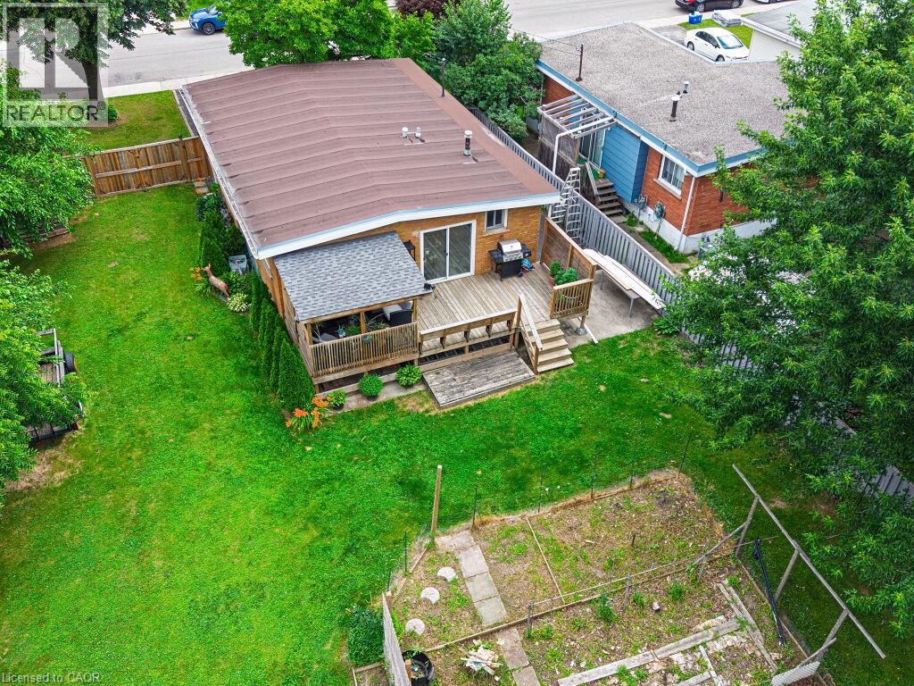 154 LUSCOMBE Street - Image 38