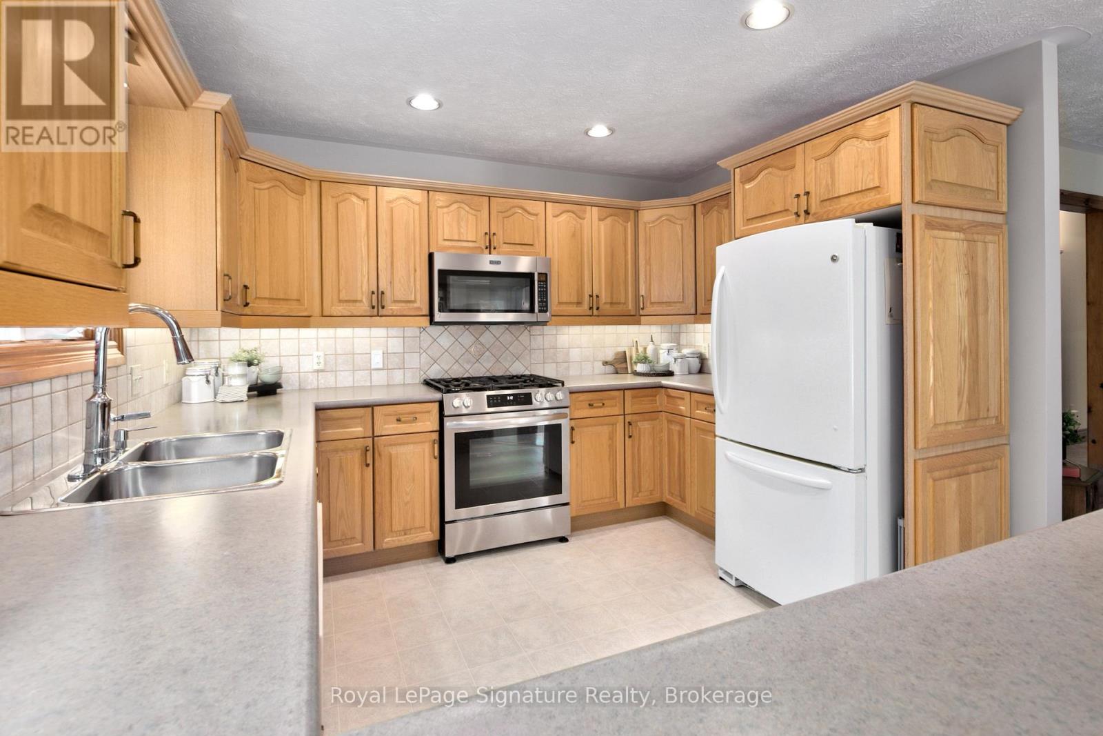 3 WICKENS LANE - Image 8
