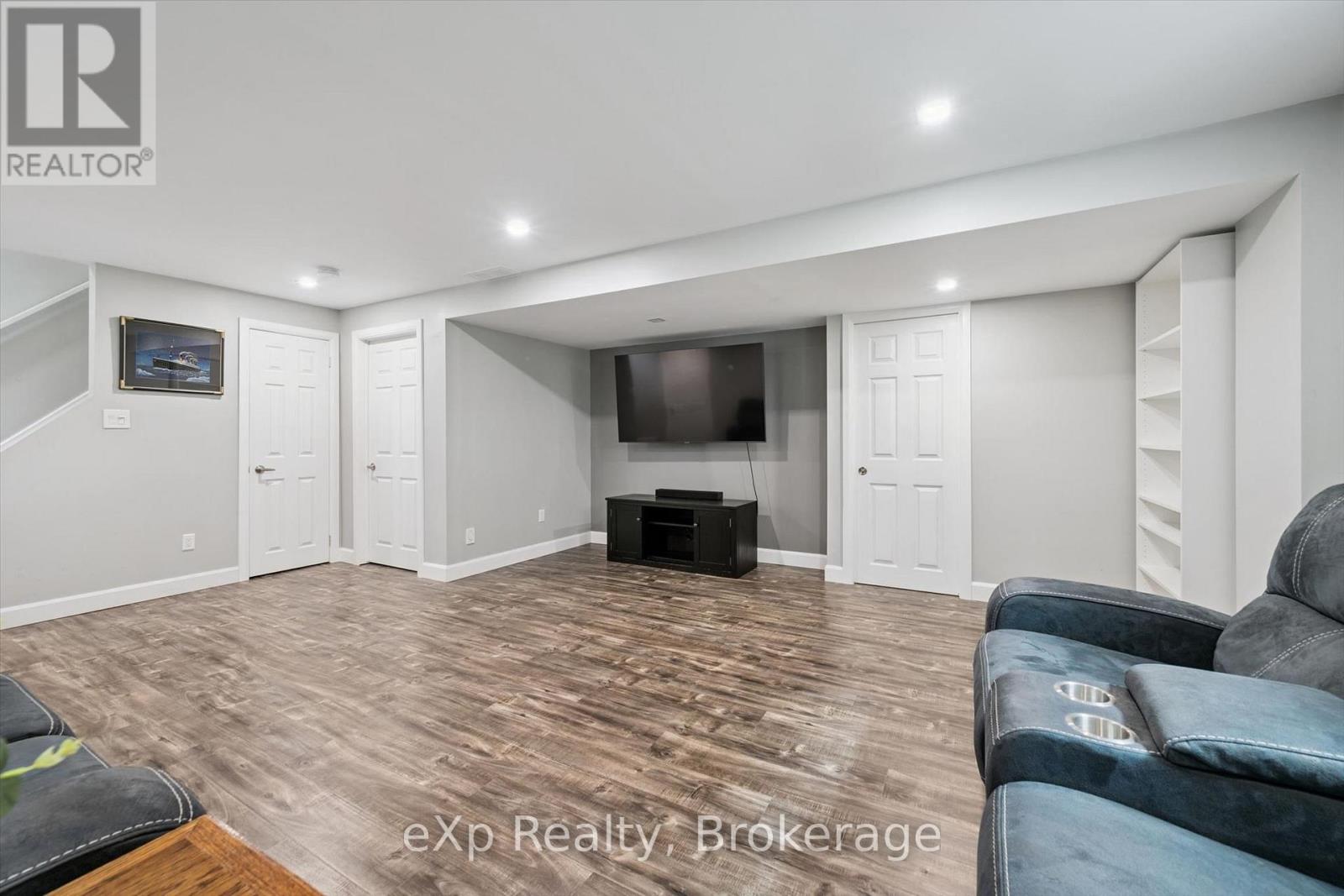 19 KEATING DRIVE - 34
