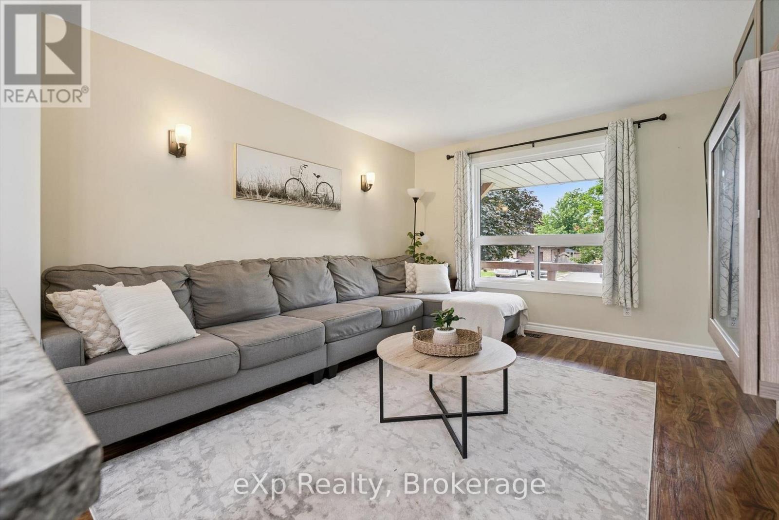 19 KEATING DRIVE - Image 9
