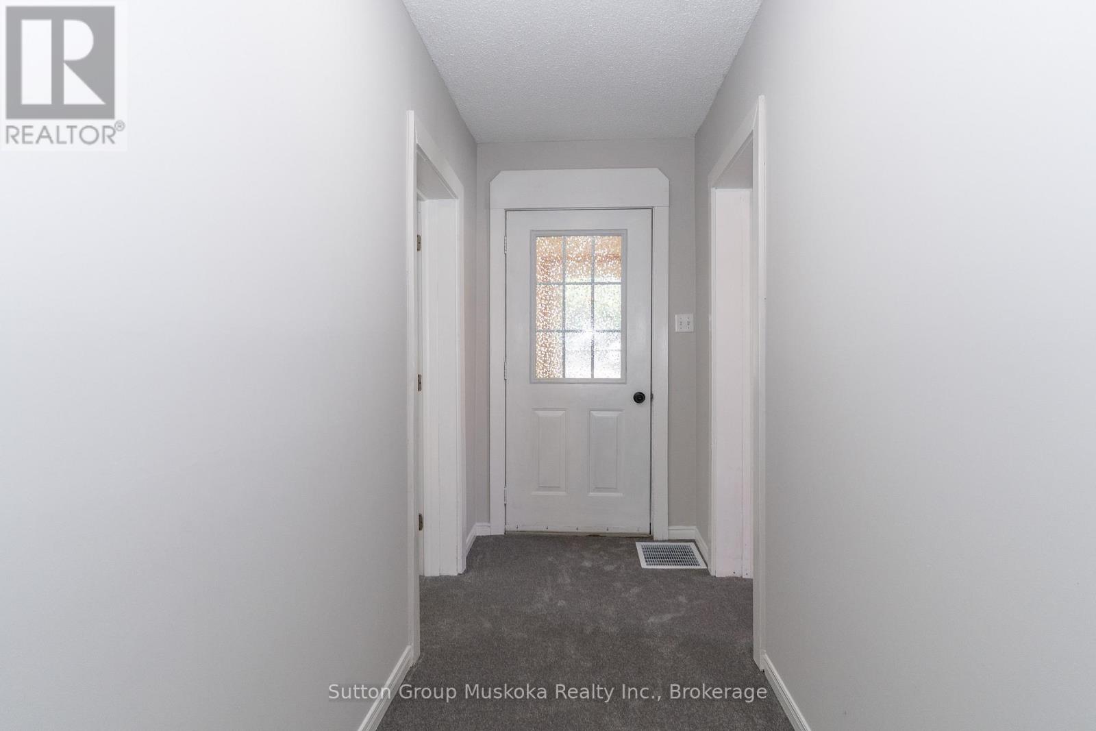 18 SUSAN STREET W - 17