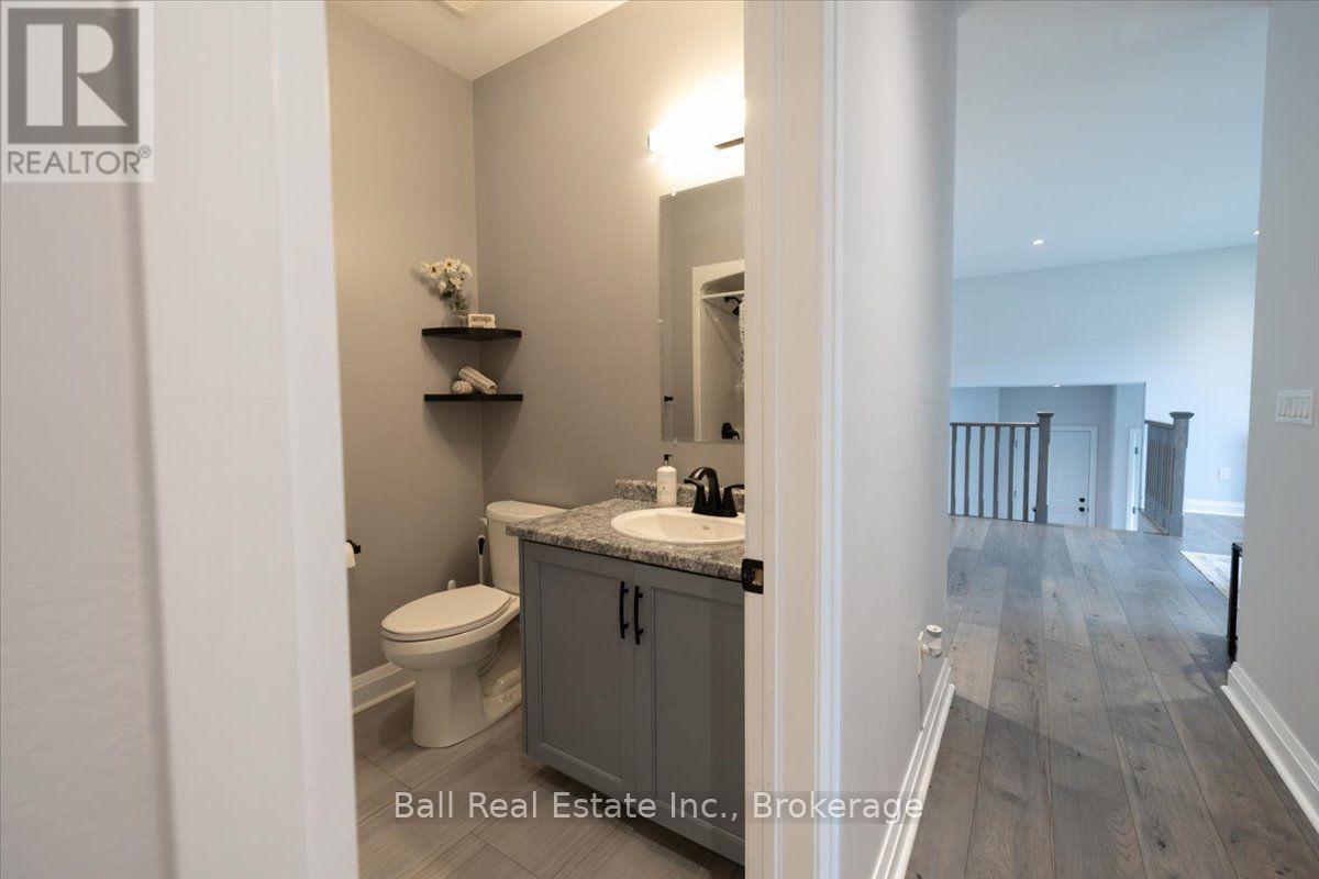 47 EASY STREET - 22