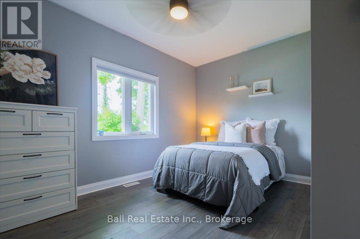 47 EASY STREET - 26