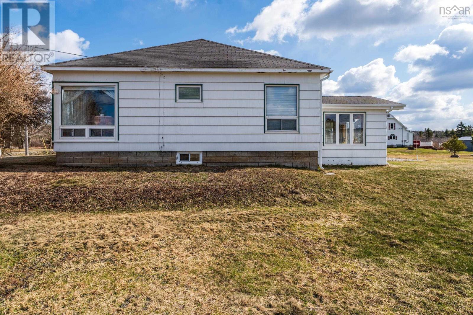 3654 Highway 1 - 37