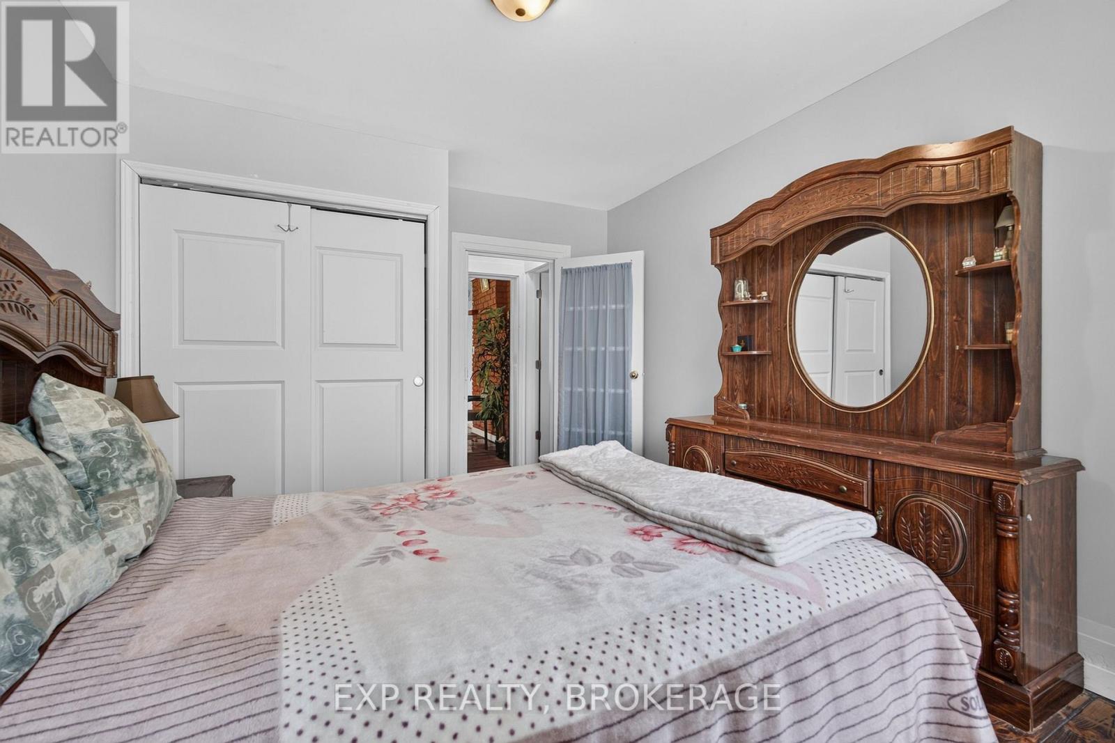 5105 BATTERSEA ROAD - 13