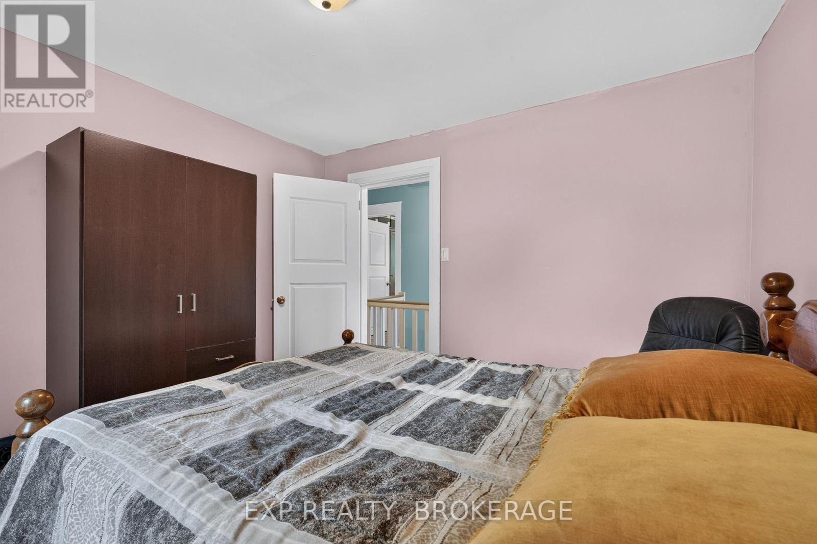 5105 BATTERSEA ROAD - 24