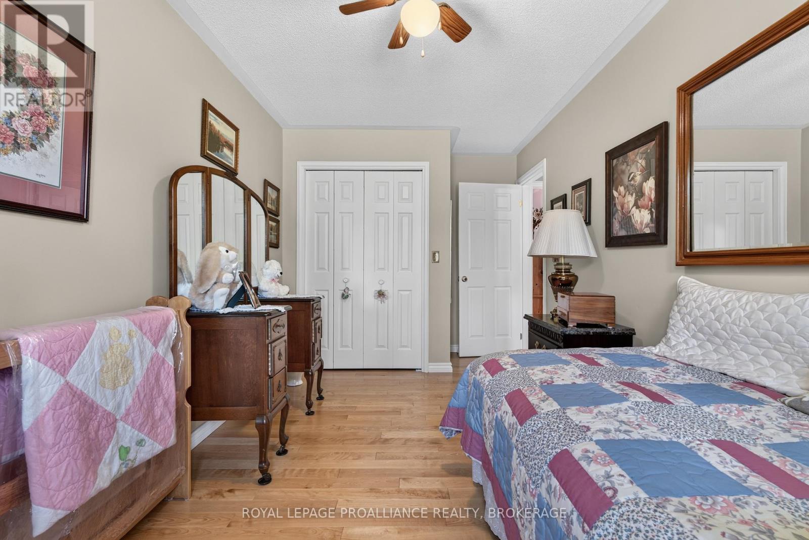 6930 PERTH ROAD - 21