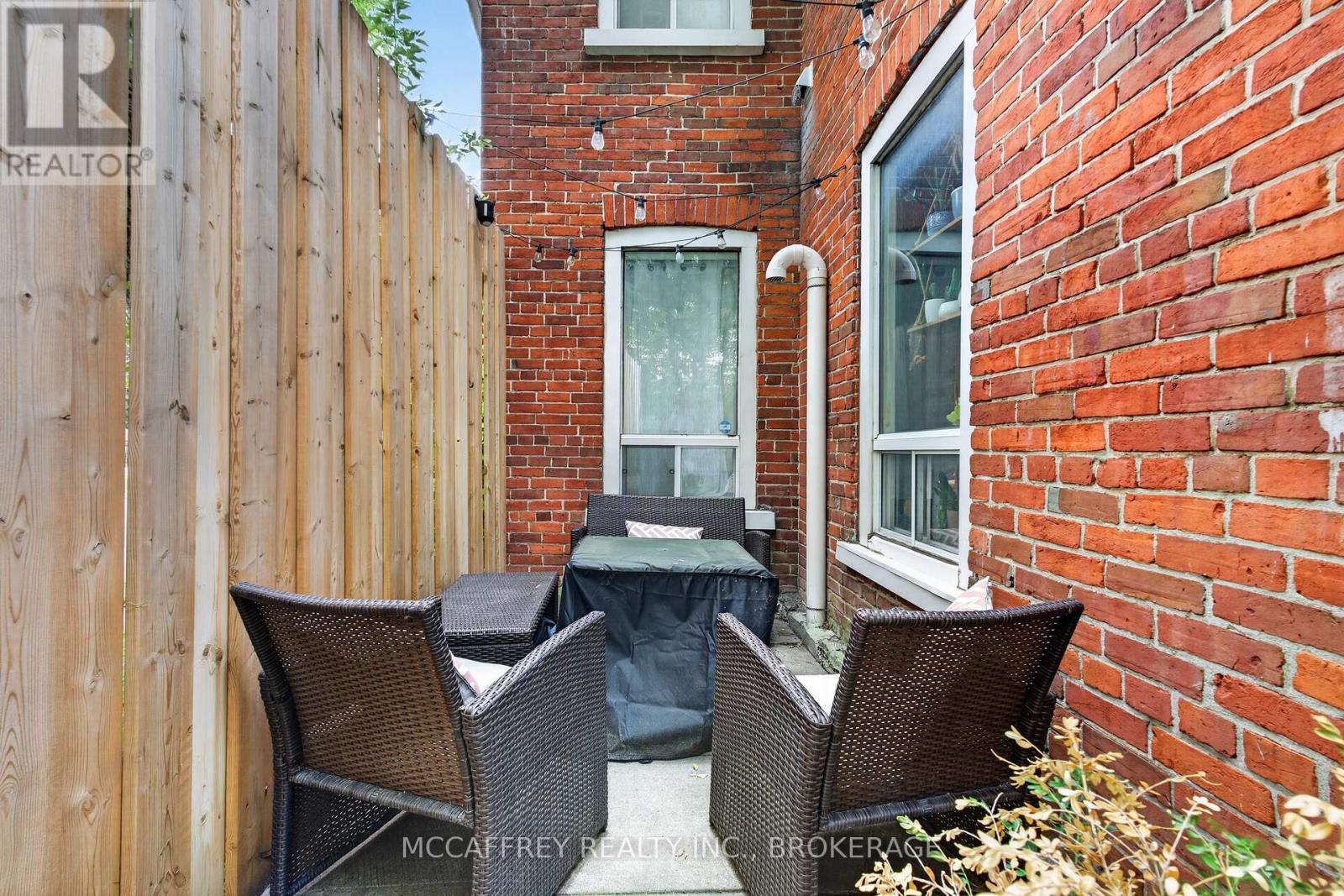 52 MOIRA STREET W - 23