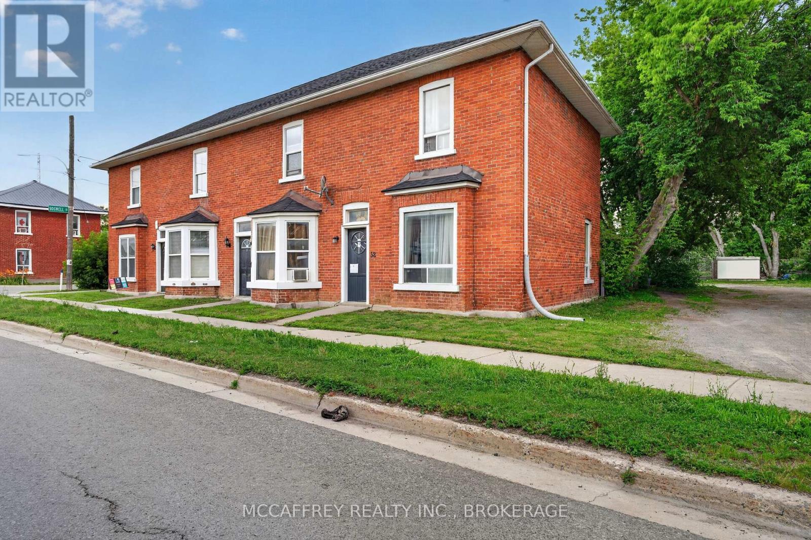 52 MOIRA STREET W - 3