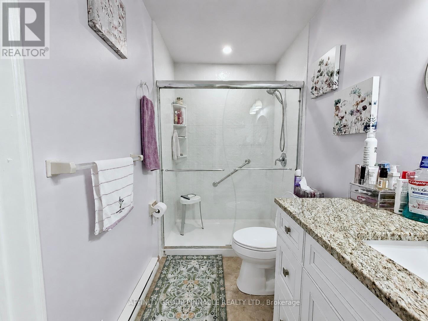 #24 115 MARY STREET W - 19