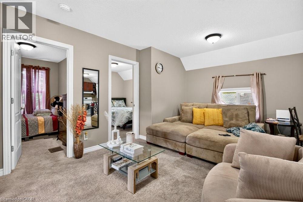 221 GRAND RIVER Avenue - 25