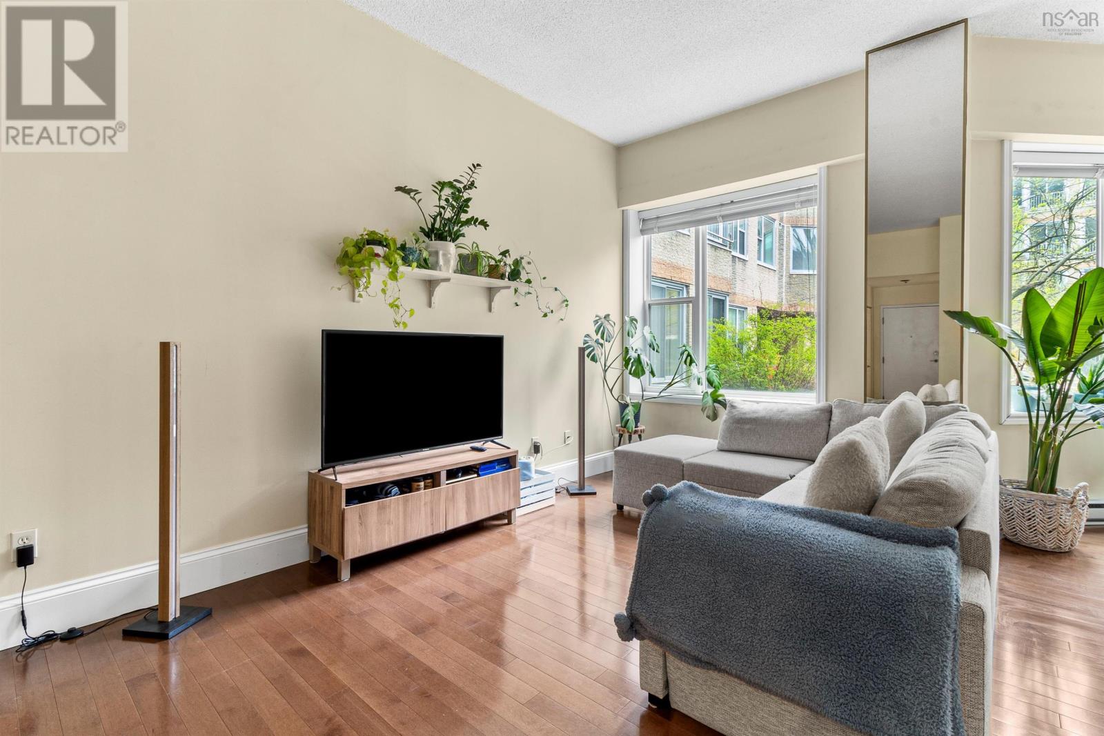 #106 1326 Lower Water Street - 16