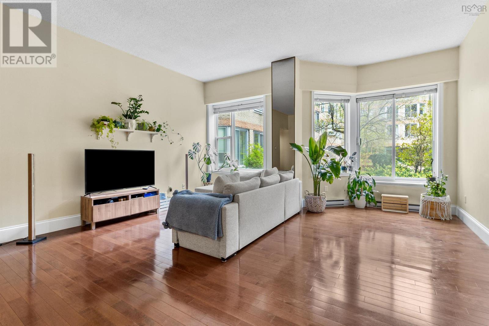 #106 1326 Lower Water Street - 14