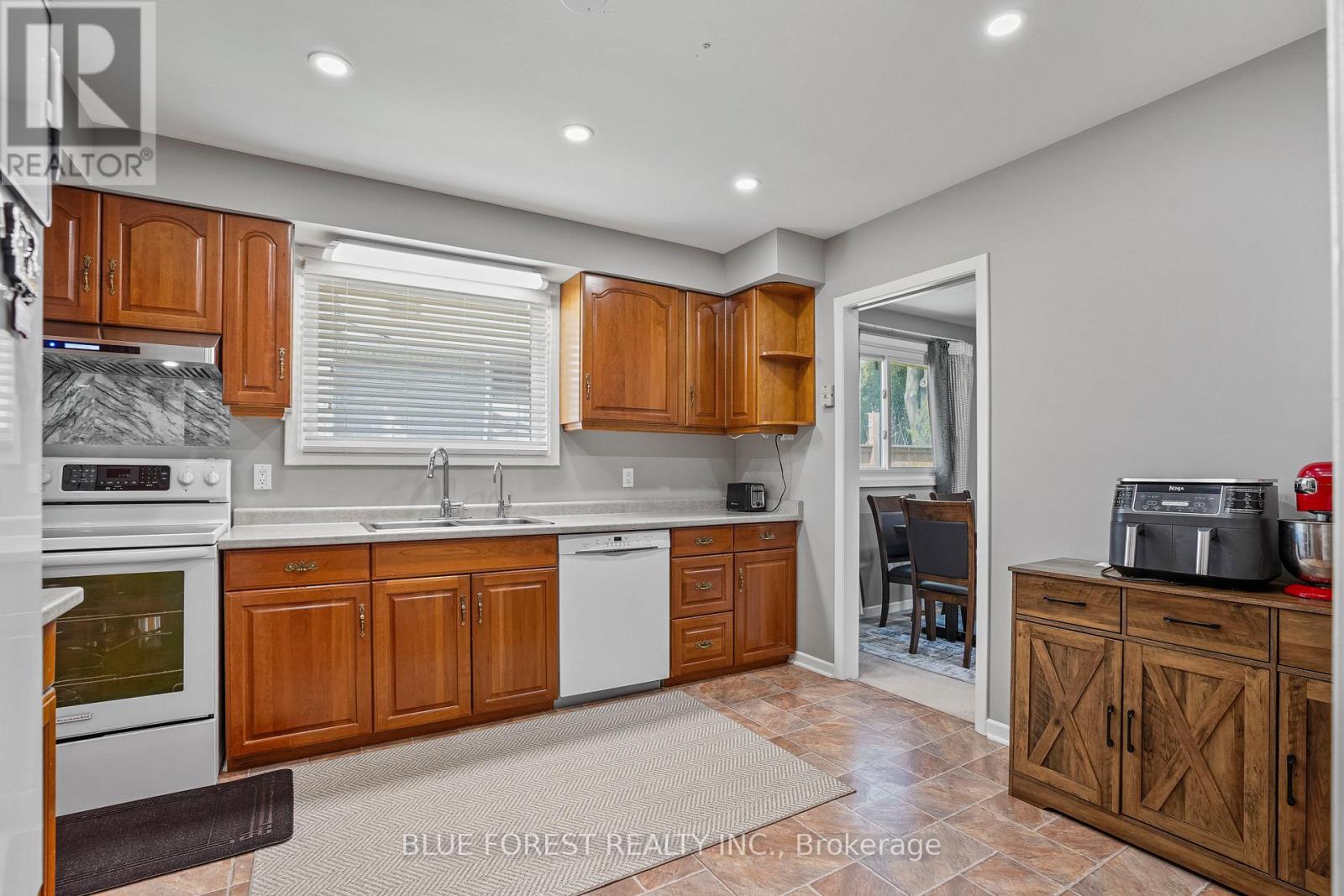 23 FOX MILL CRESCENT - 12
