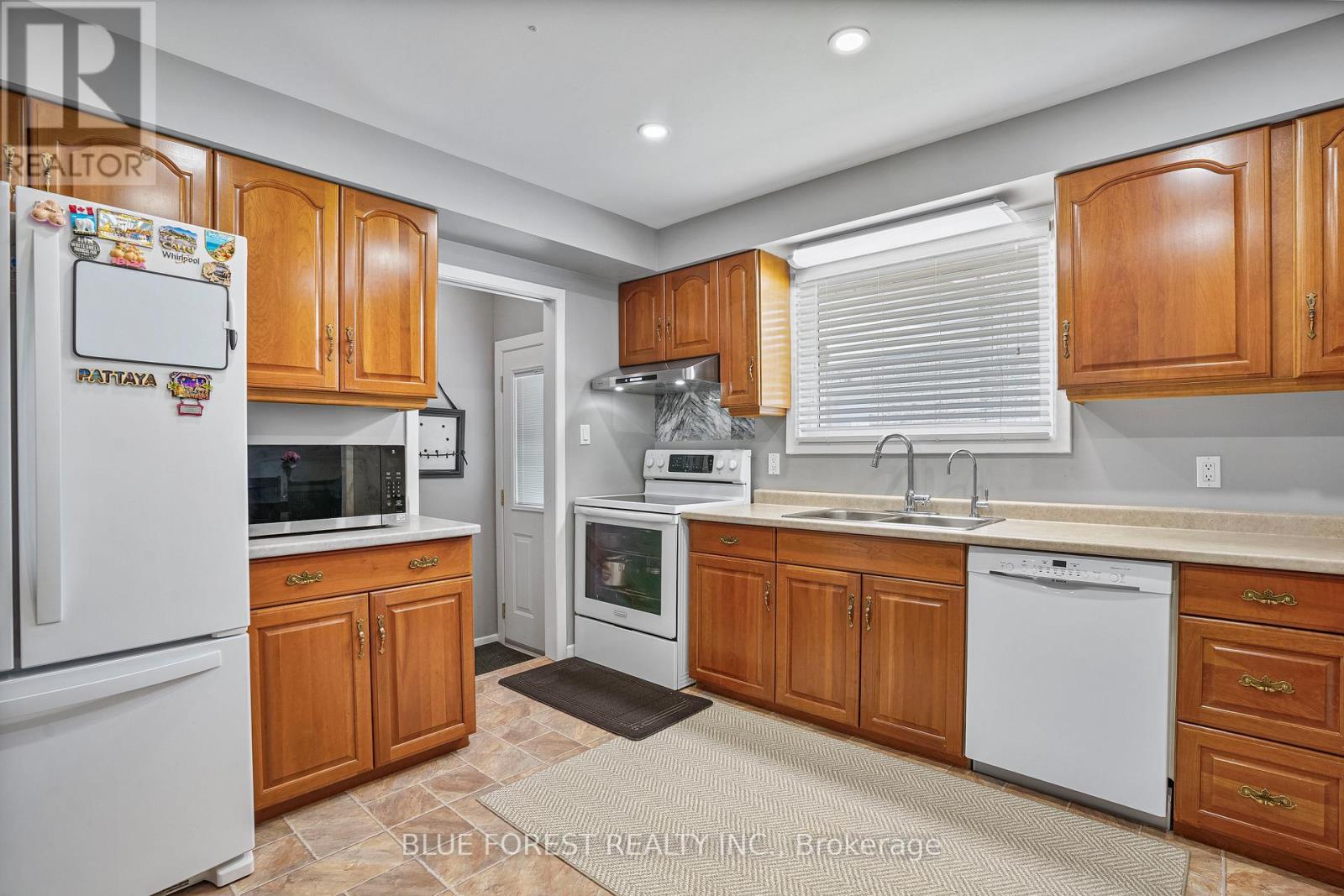 23 FOX MILL CRESCENT - 13