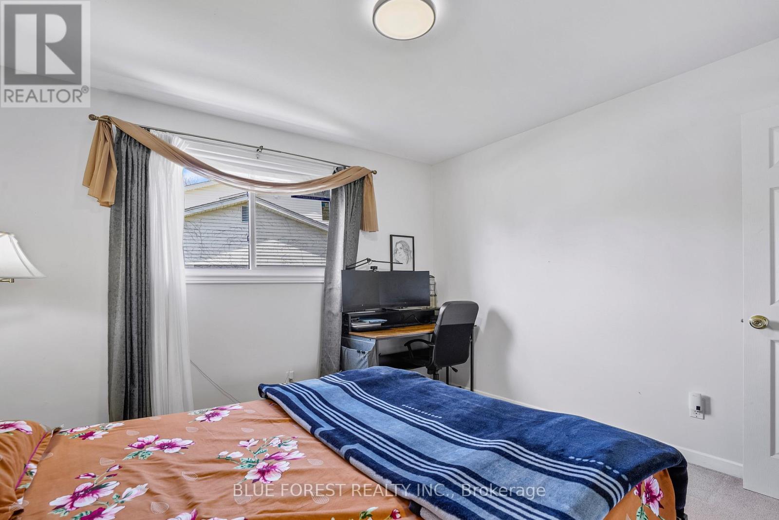 23 FOX MILL CRESCENT - 22