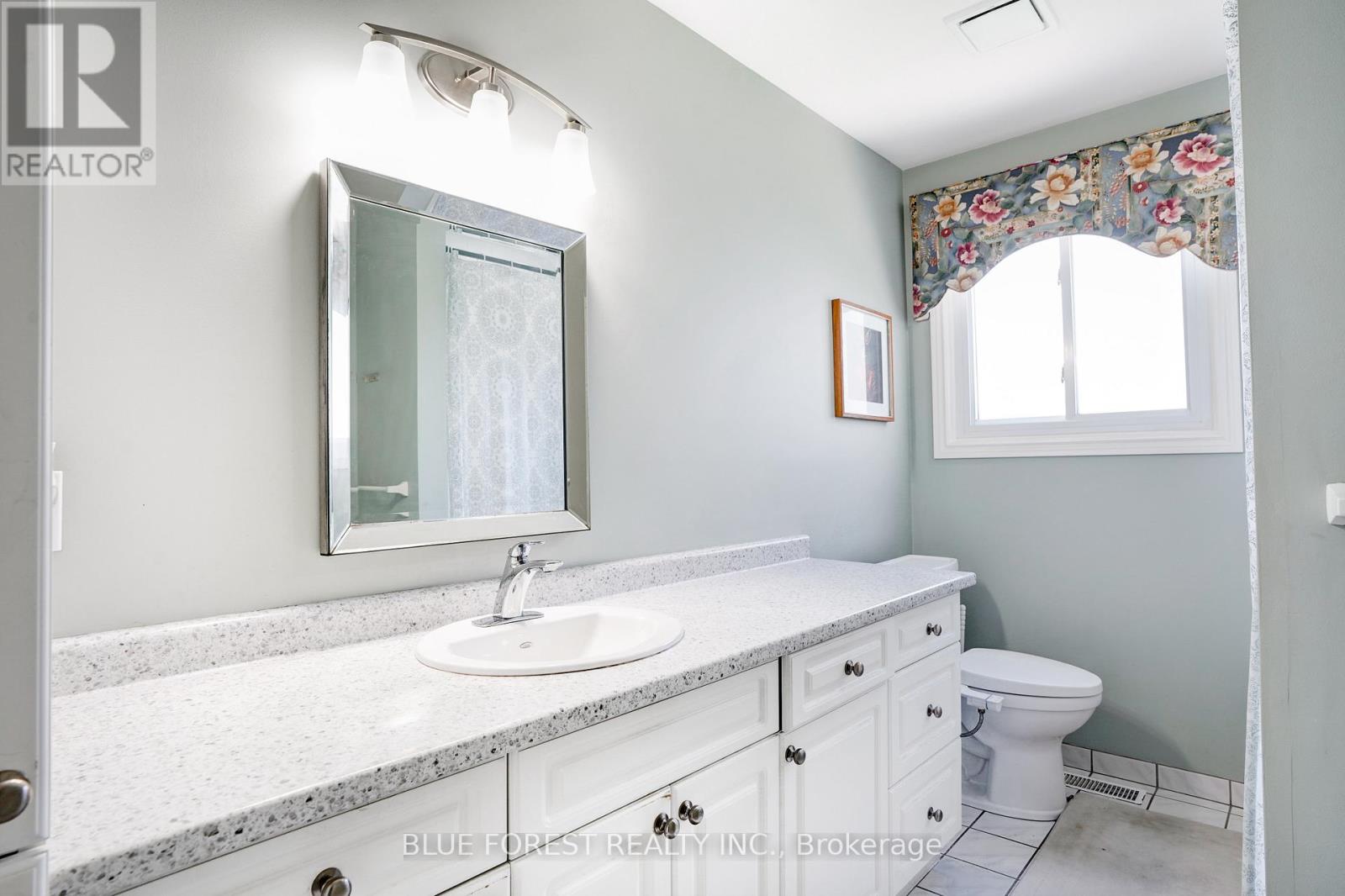 23 FOX MILL CRESCENT - 24