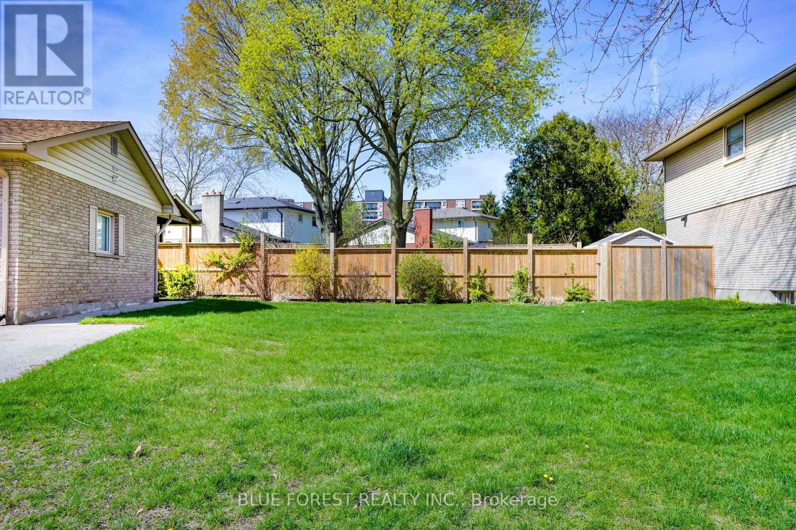 23 FOX MILL CRESCENT - 40