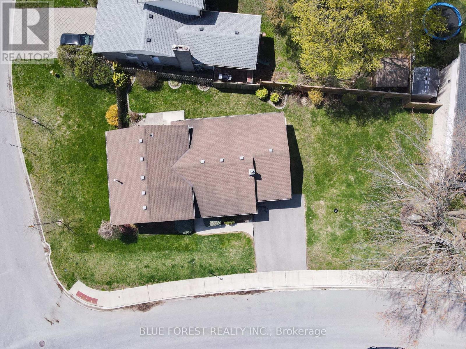 23 FOX MILL CRESCENT - 42