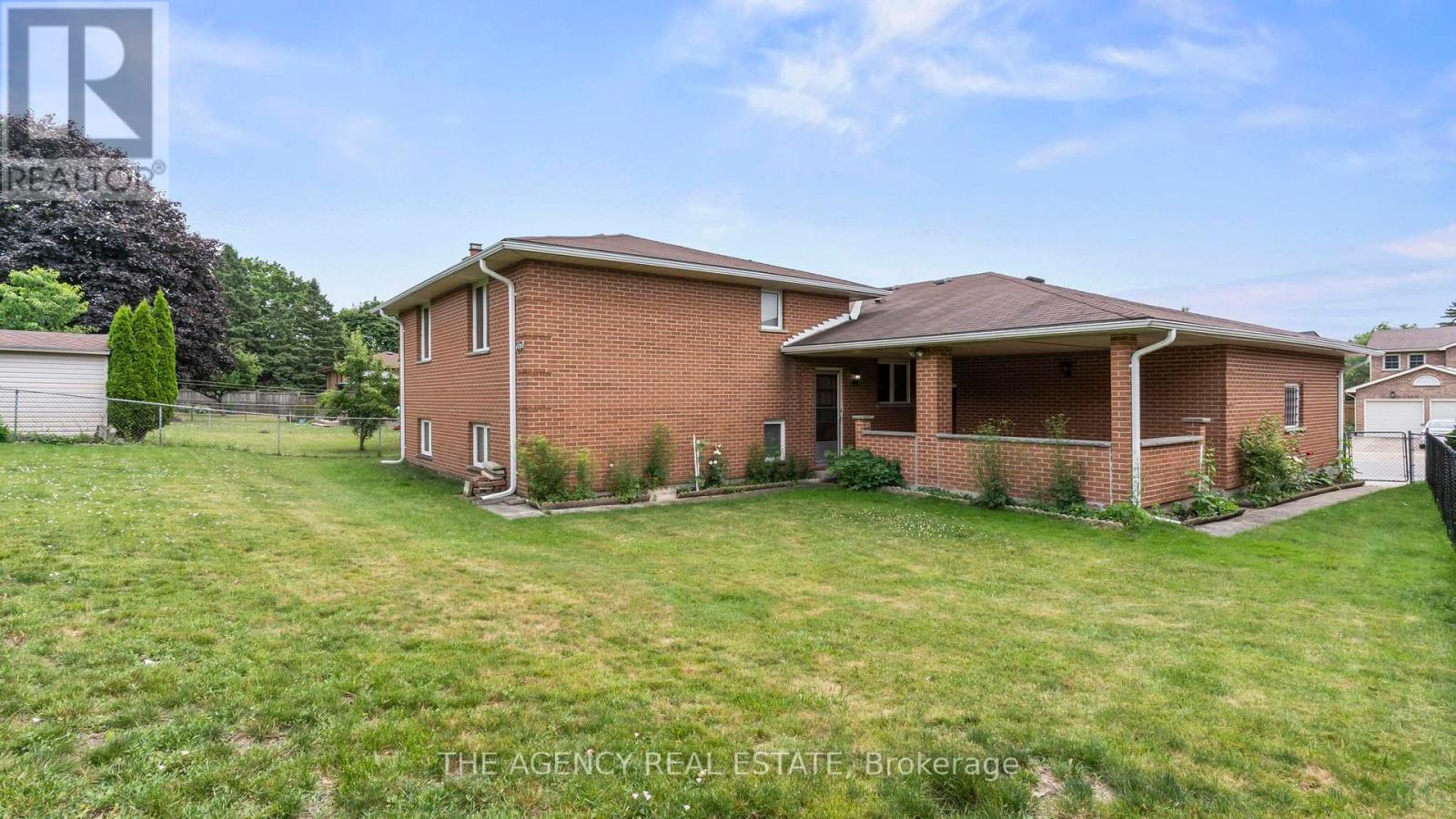 272 WILKINS STREET - 18